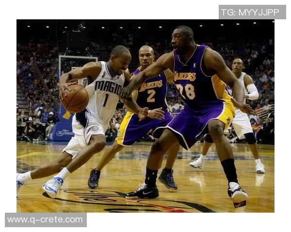 小牛队与尼克斯队2015年对决回顾精彩瞬间与赛季亮点分析